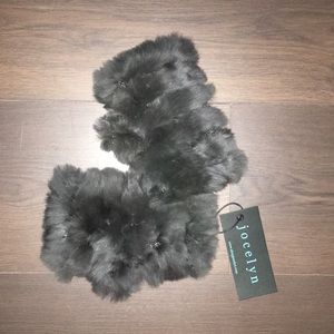 COPY - JOCELYN fingerless mittens